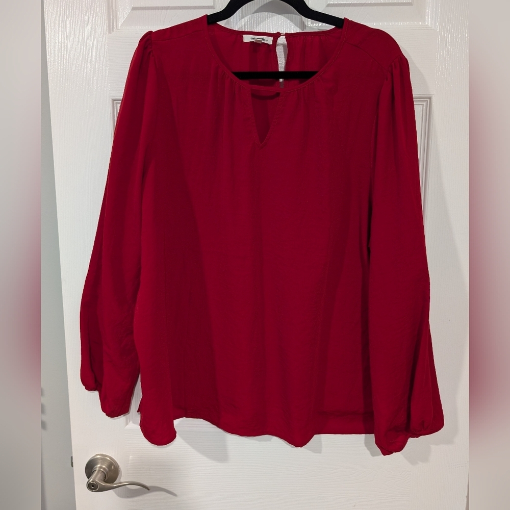NWOT Maurices Red Keyhole Neck Long Sleeve Blouse in Size 1X